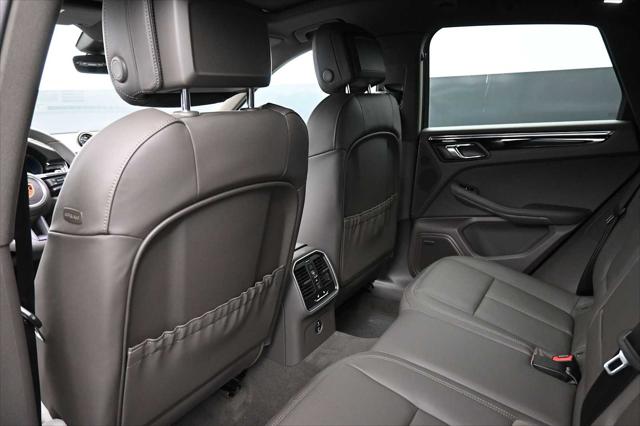 2026 Porsche Macan Unknown