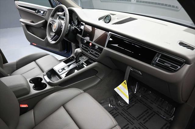 2026 Porsche Macan Unknown