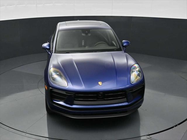 2026 Porsche Macan Unknown
