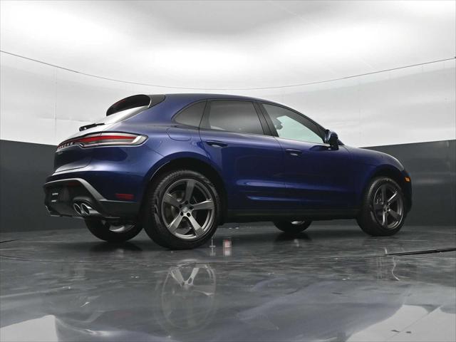 2026 Porsche Macan Unknown