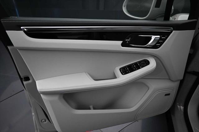 2026 Porsche Macan Unknown
