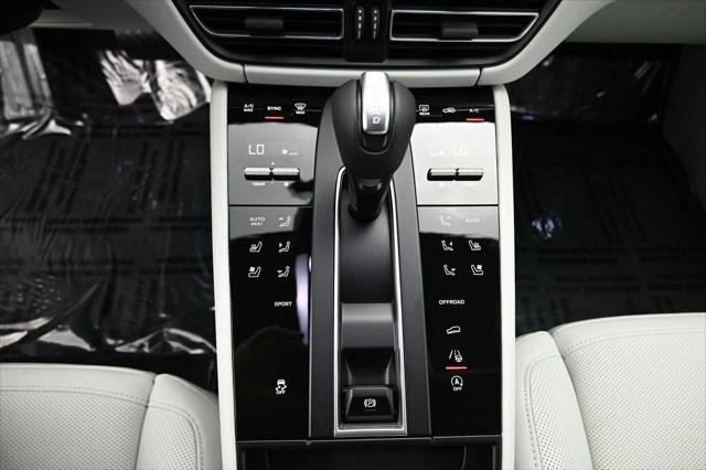 2026 Porsche Macan Unknown