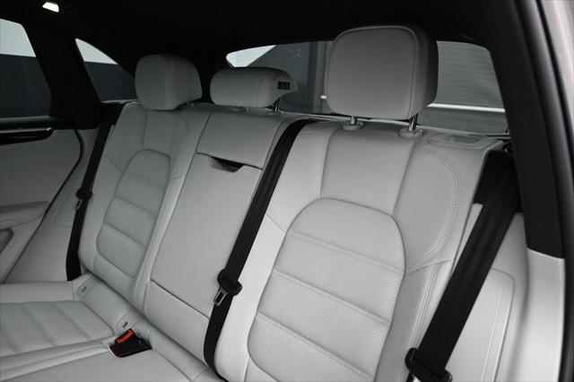 2026 Porsche Macan Unknown