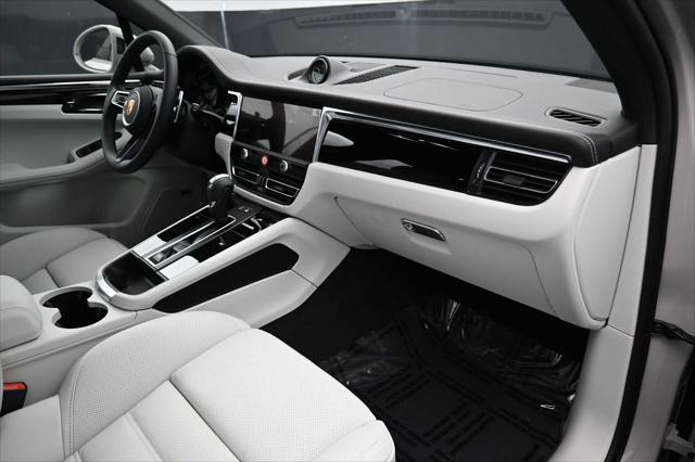 2026 Porsche Macan Unknown