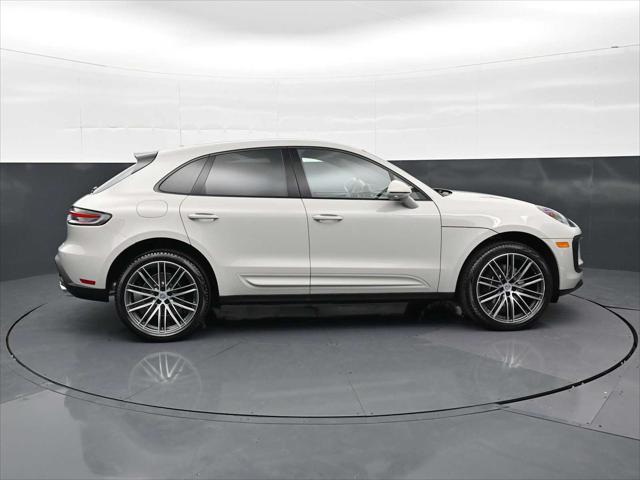 2026 Porsche Macan Unknown