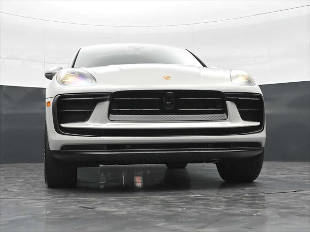 2026 Porsche Macan Unknown