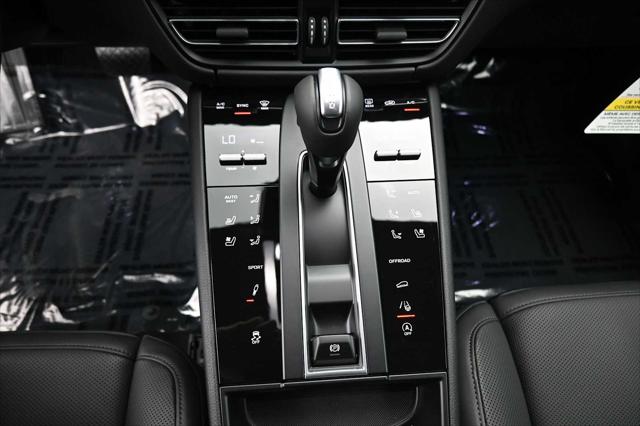 2026 Porsche Macan Unknown