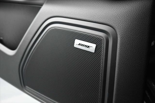 2026 Porsche Macan Unknown