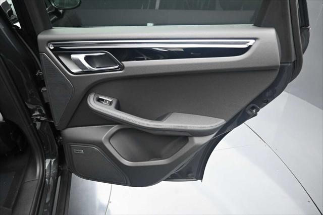 2026 Porsche Macan Unknown