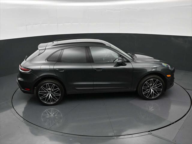 2026 Porsche Macan Unknown