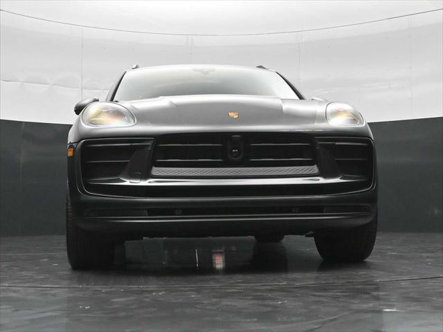 2026 Porsche Macan Unknown