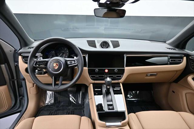 2026 Porsche Macan Unknown