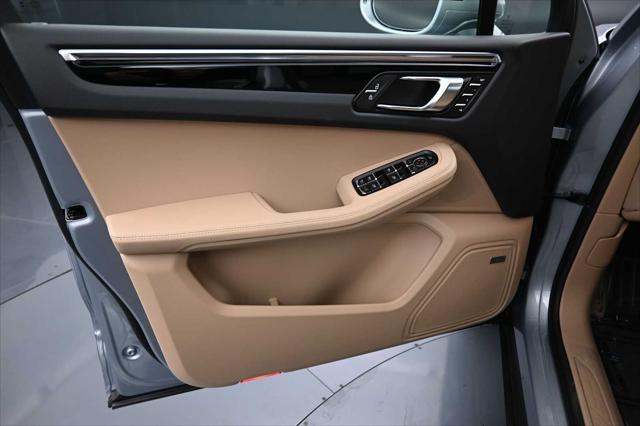 2026 Porsche Macan Unknown
