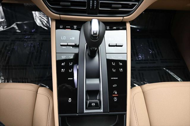 2026 Porsche Macan Unknown