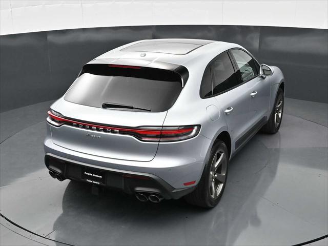 2026 Porsche Macan Unknown