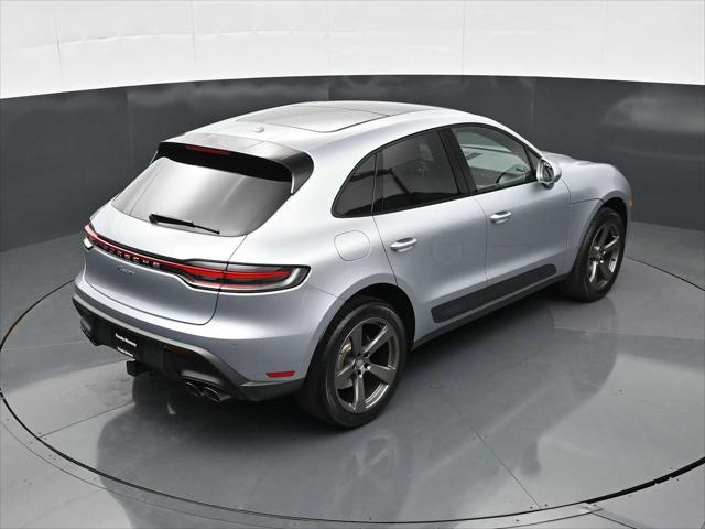 2026 Porsche Macan Unknown