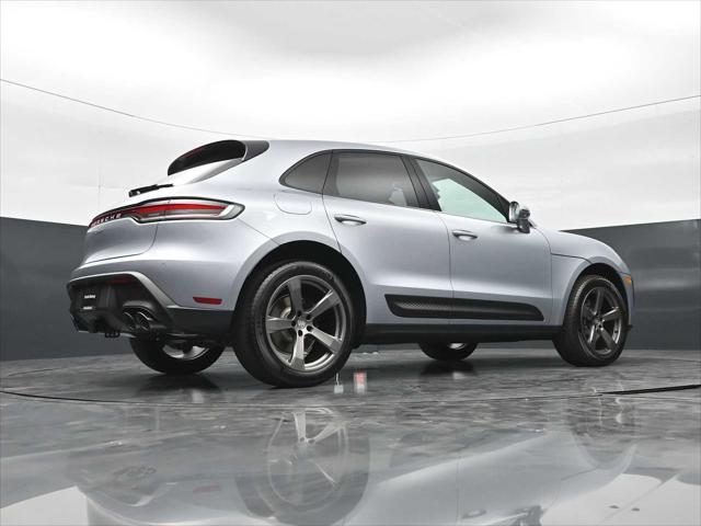 2026 Porsche Macan Unknown