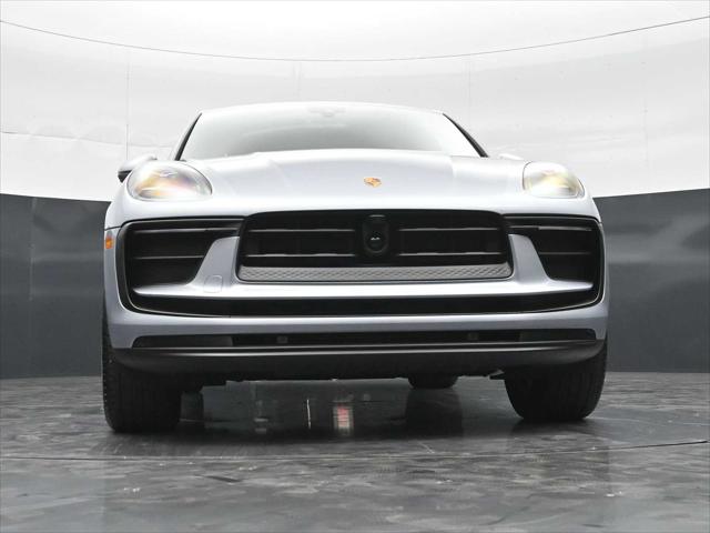 2026 Porsche Macan Unknown