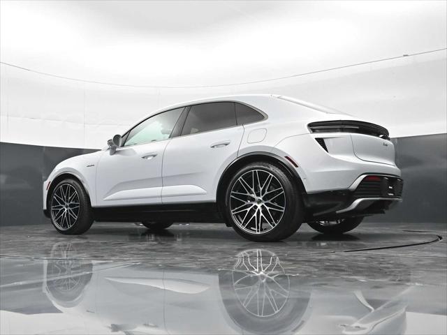 2026 Porsche Macan Electric Turbo