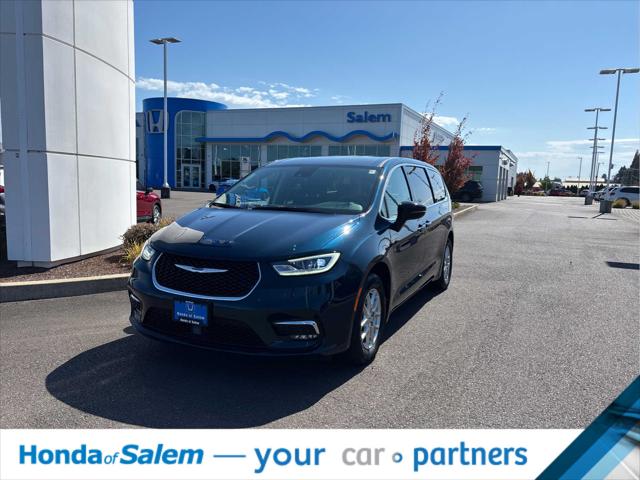 2024 Chrysler Pacifica Touring L for sale in Salem, OR