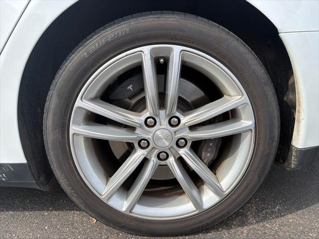 2016 Tesla Model S 70D