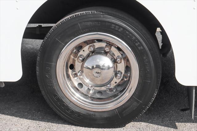 2016 Freightliner M Line Walk-In Van