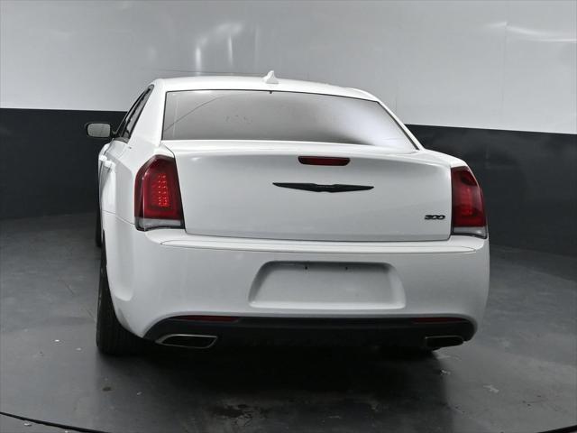 2023 Chrysler 300 Touring