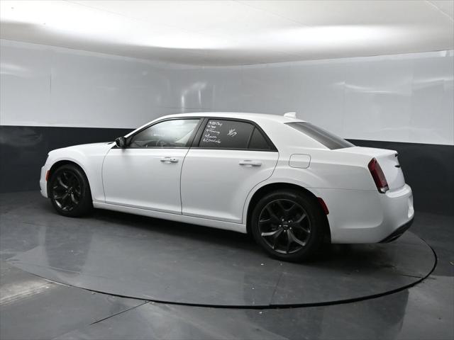 2023 Chrysler 300 Touring