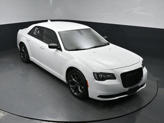 2023 Chrysler 300 Touring