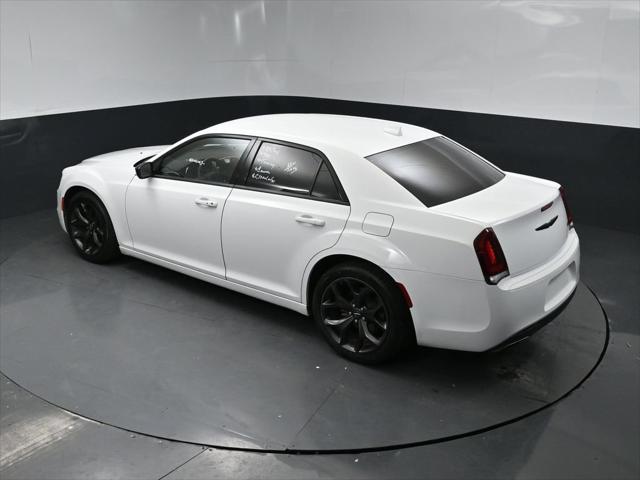2023 Chrysler 300 Touring