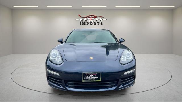 2015 Porsche Panamera 4