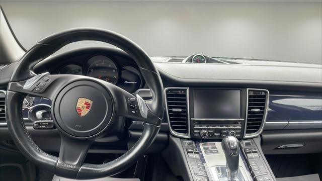 2015 Porsche Panamera 4