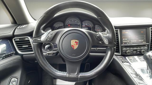 2015 Porsche Panamera 4
