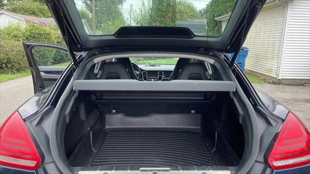 2015 Porsche Panamera 4