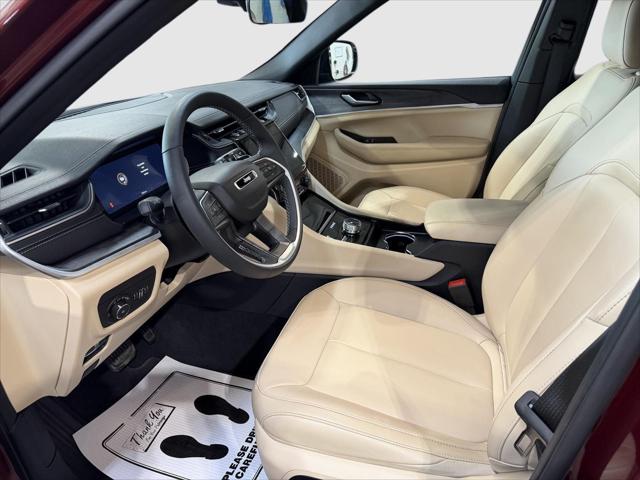 2025 Jeep Grand Cherokee L Limited 4x4 2025 Jeep Grand Cherokee L Limited 4x4