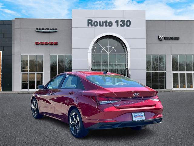 2023 Hyundai Elantra SEL 2023 Hyundai Elantra SEL