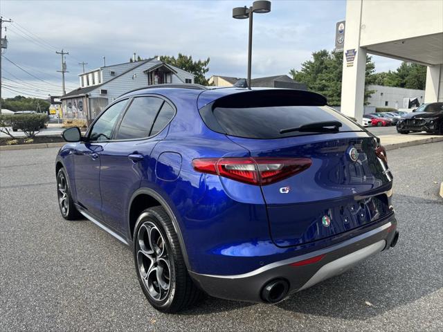 2023 Alfa Romeo Stelvio Ti AWD 2023 Alfa Romeo Stelvio Ti AWD