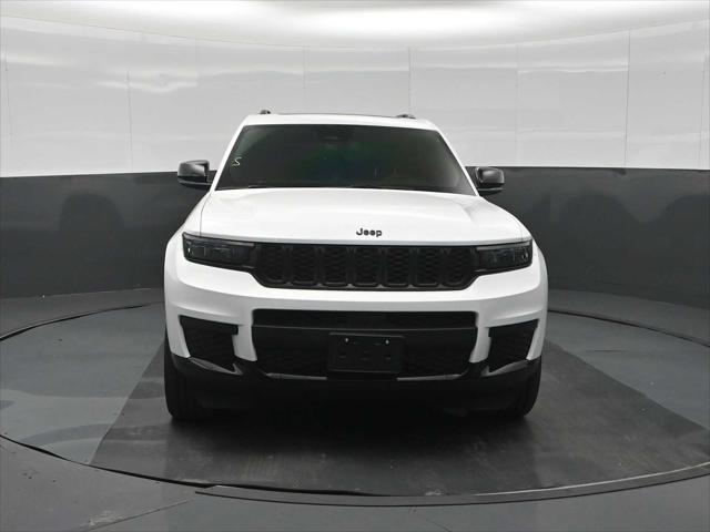 2023 Jeep Grand Cherokee L Altitude 4x4 2023 Jeep Grand Cherokee L Altitude 4x4
