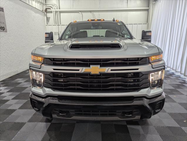 2024 Chevrolet Silverado 2500HD 4WD Crew Cab Standard Bed Custom