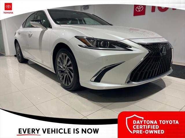 2025 Lexus ES 300h Luxury