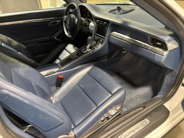 2013 Porsche 911 Carrera 4S
