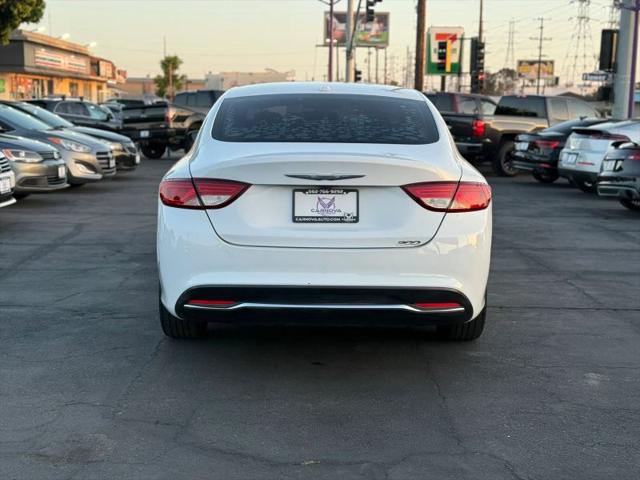 2016 Chrysler 200 Limited