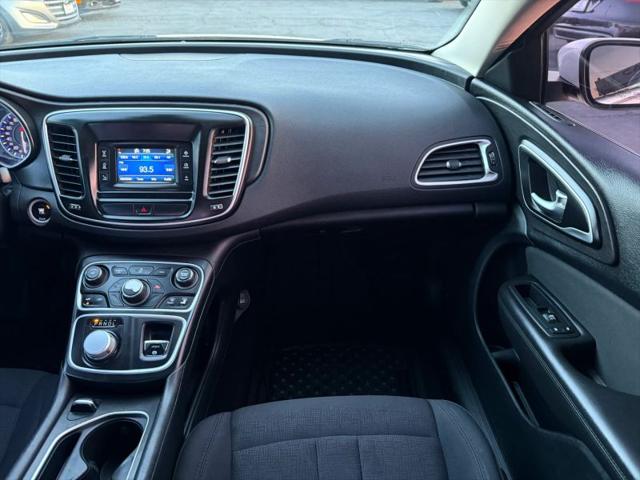 2016 Chrysler 200 Limited