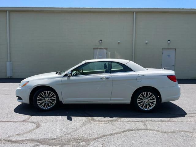 2012 Chrysler 200 Limited