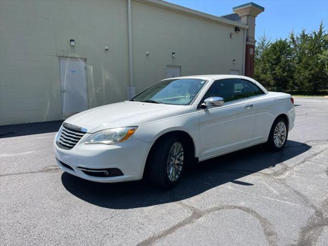 2012 Chrysler 200 Limited