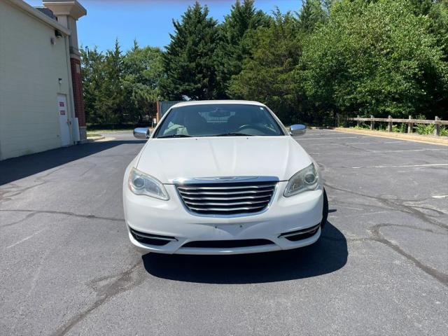 2012 Chrysler 200 Limited