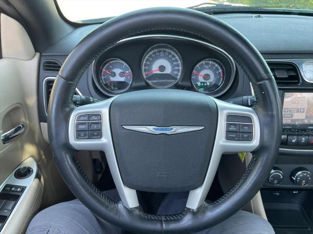 2012 Chrysler 200 Limited