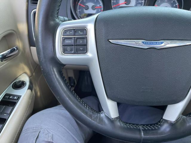 2012 Chrysler 200 Limited