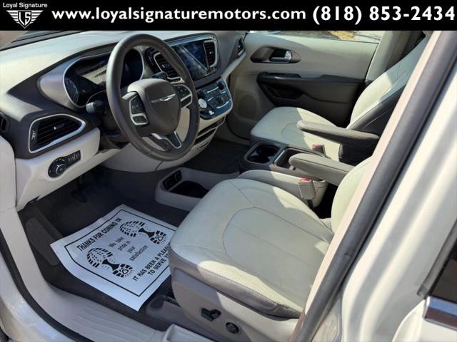 2017 Chrysler Pacifica Touring-L