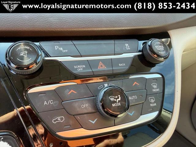 2017 Chrysler Pacifica Touring-L